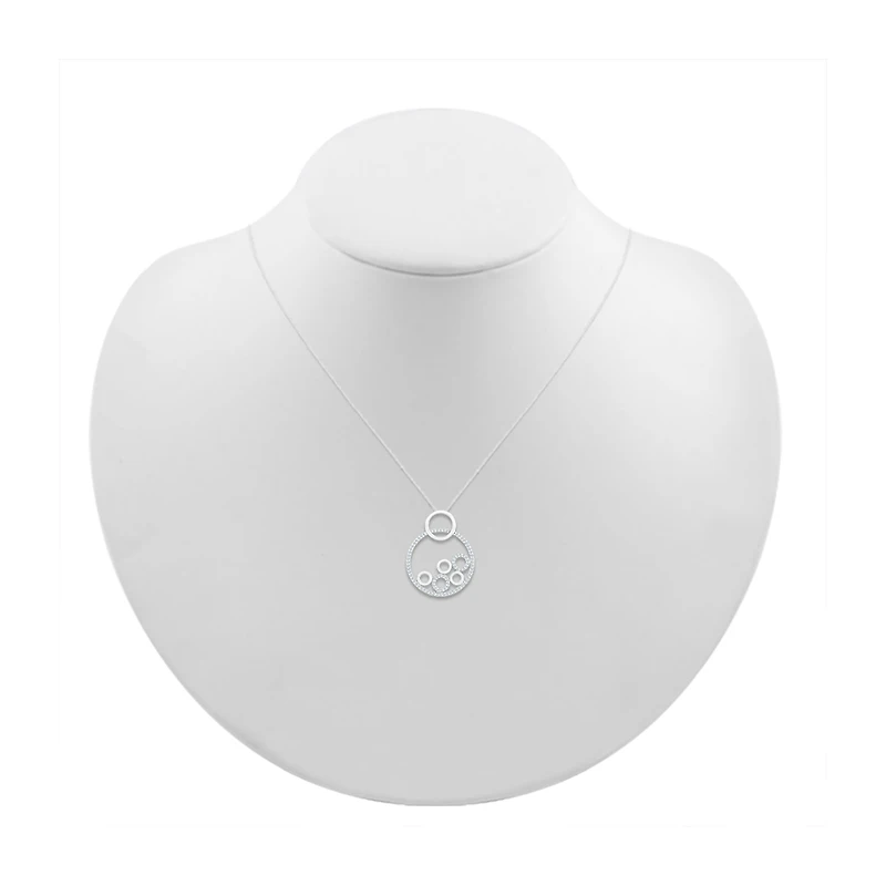 Womens / CT. T.W. Natural White Diamond 10K Gold Circle 18 Inch Pendant Necklace