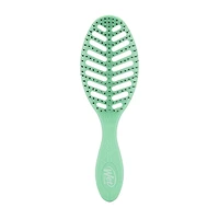 The Wet Brush Go Green Speed Dry Detangler