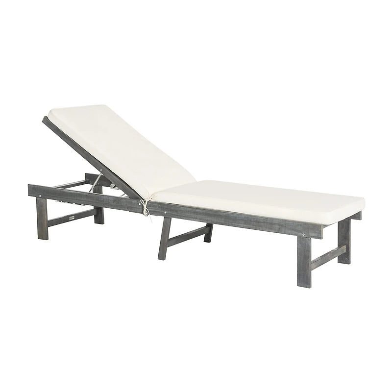 Safavieh Inglewood Lounge Chair