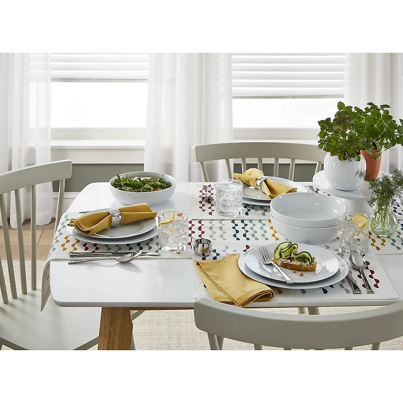 Home Expressions Porcelain Rim 4-pc. Dinner Plates
