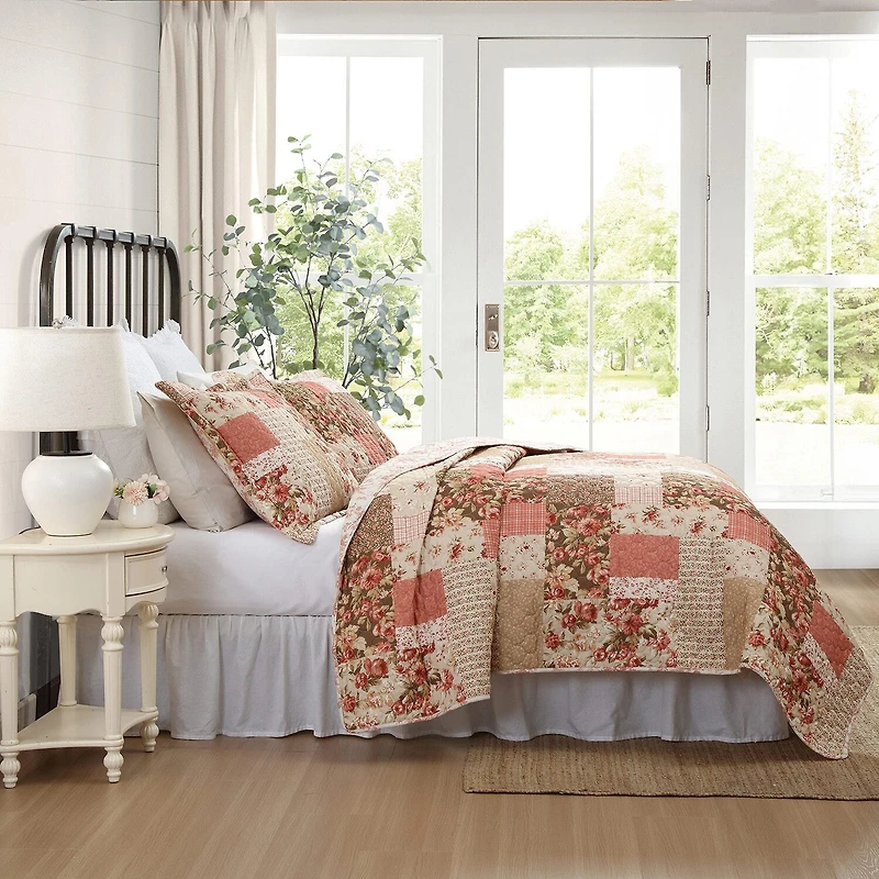 Laura Ashley Harrietta Patchwork Quilt Set
