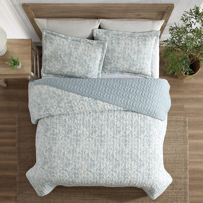 Laura Ashley Amberly Quilt Set
