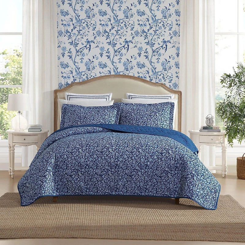 Laura Ashley Elaina Quilt Set