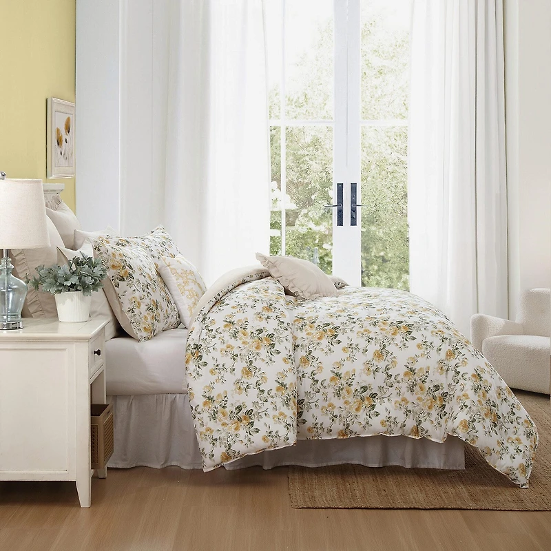 Laura Ashley Roses Midweight Comforter Set