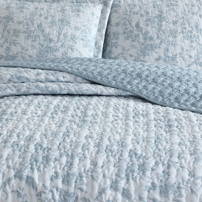 Laura Ashley Amberly Quilt Set