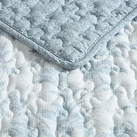 Laura Ashley Amberly Quilt Set