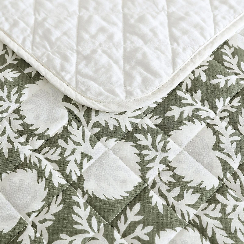 Eddie Bauer Garden Bloom Quilt Set