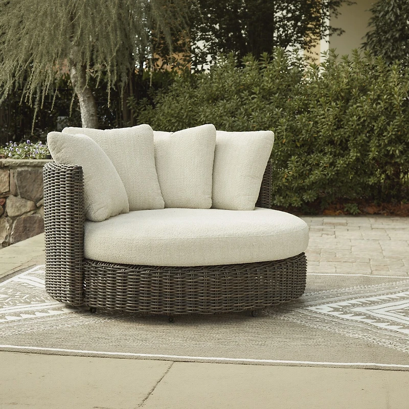 Signature Design by Ashley King 60" Outdoor Swivel Lounge Chair with Cushions