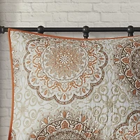 Madison Park Moraga 6-Pc Reversible Quilt Set With Throw Pillows