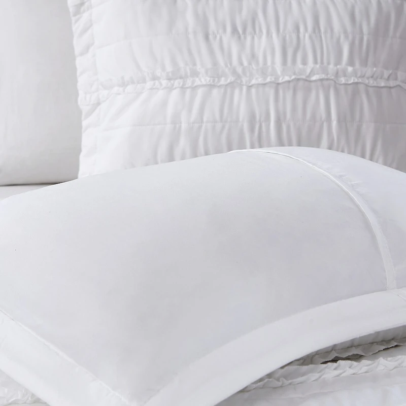 Madison Park Isabella 4-Pc Ruffle Quilt Set With Throw Pillow