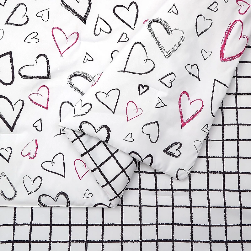 Urban Playground Roxy Hearts Reversible Comforter Set