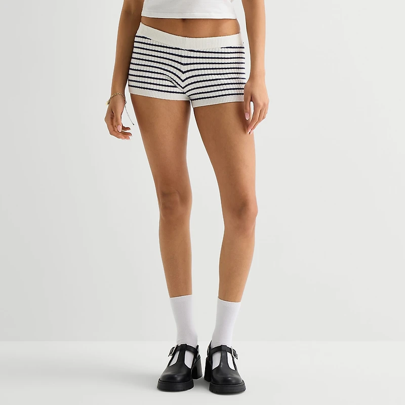 Arizona Juniors Womens Mid Rise Shortie Short