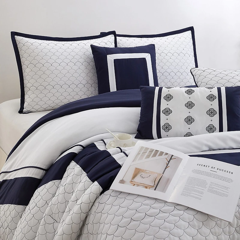 Stratford Park Aileen 7-pc. Geometric Lightweight Comforter Set