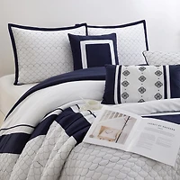 Stratford Park Aileen 7-pc. Geometric Lightweight Comforter Set