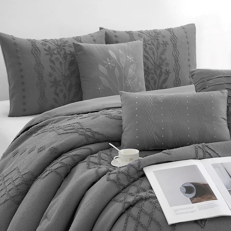 Stratford Park Keltie 7-pc. Geometric Lightweight Comforter Set