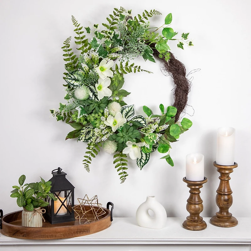 Northlight 24in Hellebores And Ivy Floral Wreath