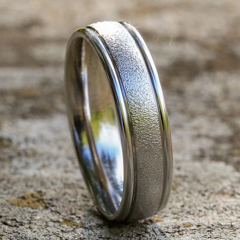 Mens 10K White Gold 6mm Band