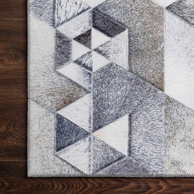 Loloi Maddox Animal Indoor Rectangular Accent Rug