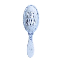 The Wet Brush Detangling