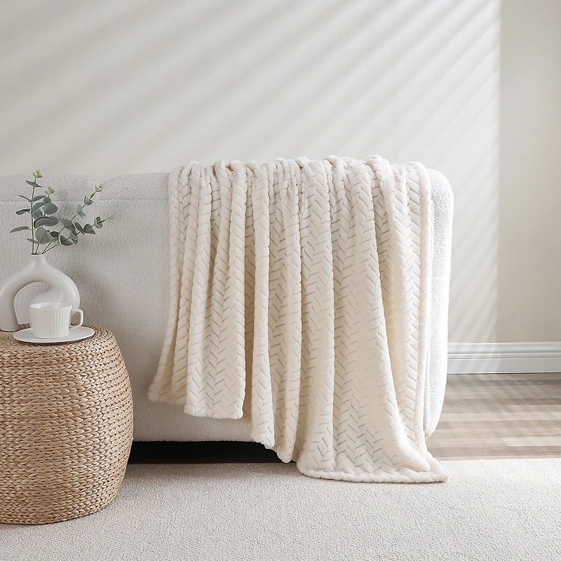 Echo Plush Throw
