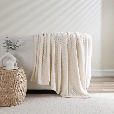 Echo Plush Throw