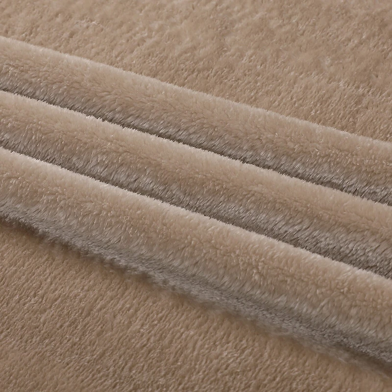 Ellora Plush Heavyweight Throw