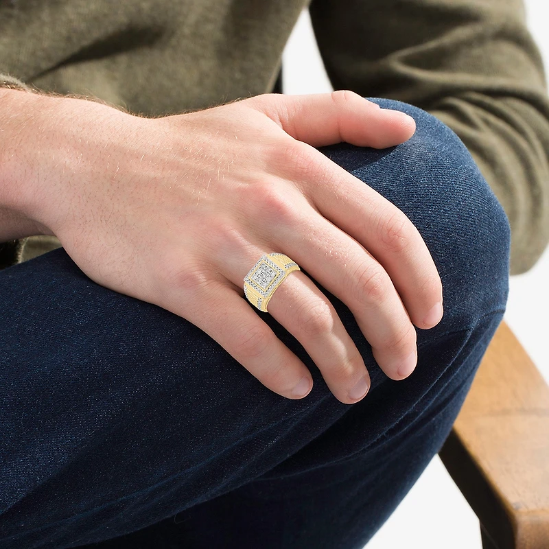(I / I2) Mens 1 CT. Natural White Diamond 10K Gold Fashion Ring