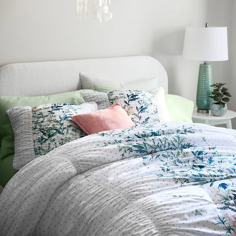 Home Expressions Sloane Comforter Set