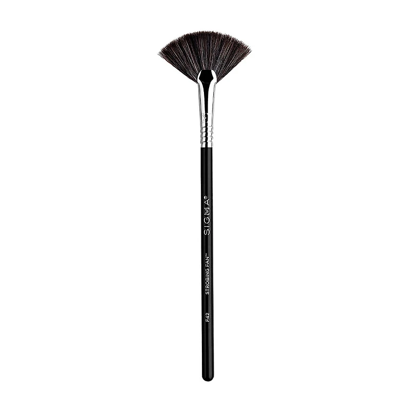 Sigma Beauty F42 Strobing Fan Brush