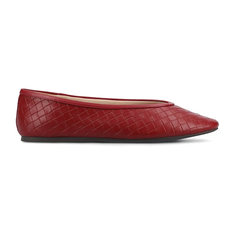 Journee Collection Fortune Womens Almond Closed Toe Ballet Flats