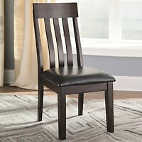 Signature Design by Ashley® Towson 6-Pc Standard Height Dining Set