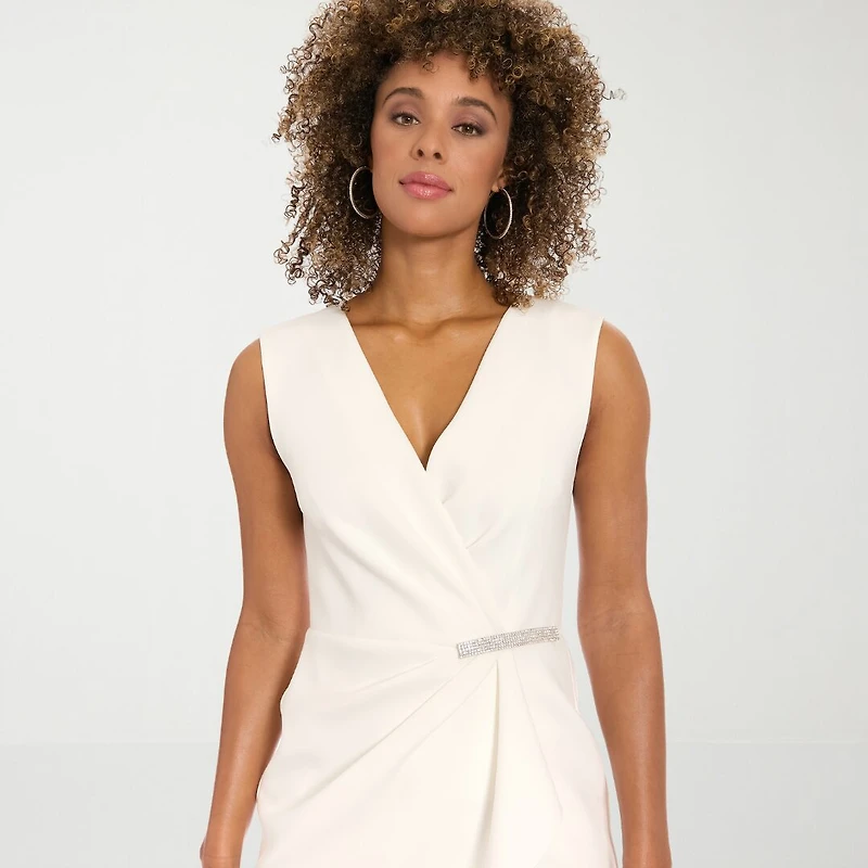 Clover And Sloane Womens V Neck Sleeveless Sheath Dress