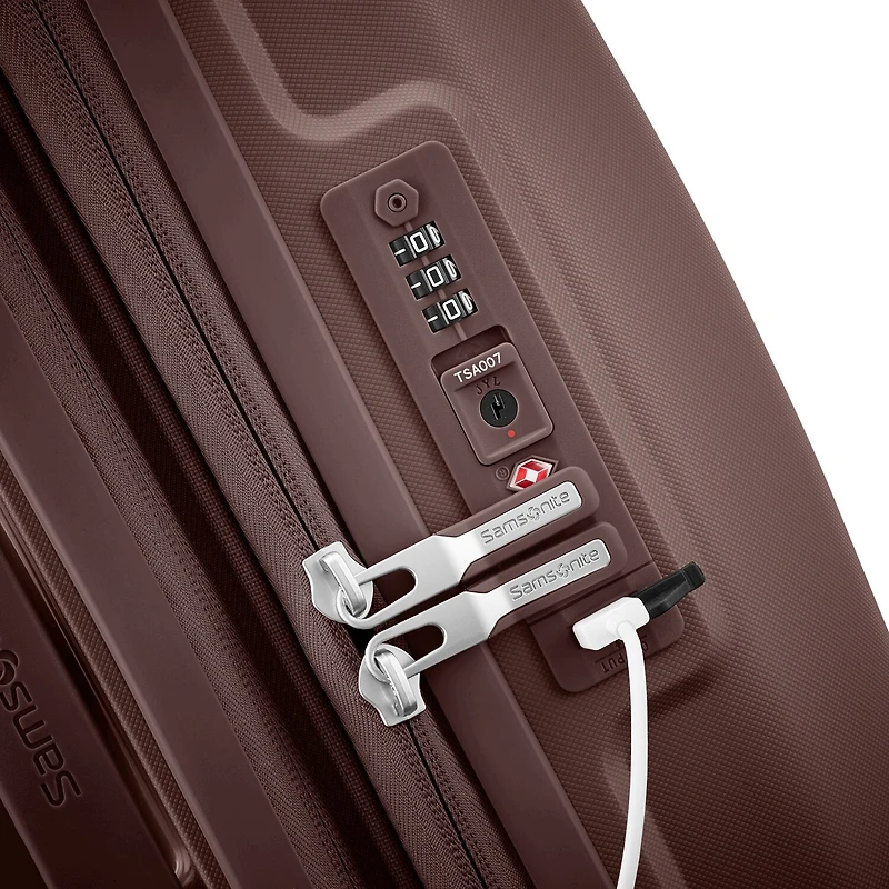 Samsonite Outline Pro 21 Inch Hardside Carry-On Spinner Luggage