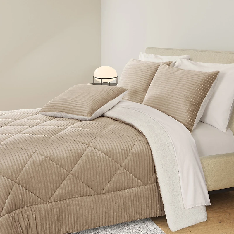 Queen Street Emmett 3-pc. Midweight Comforter Set