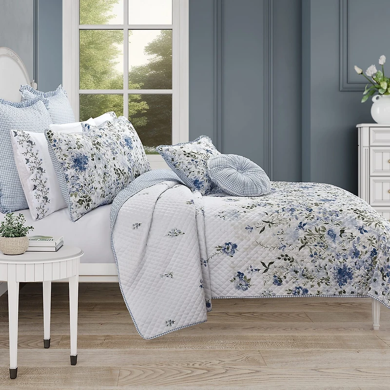 Royal Court Kourtney Quilt Set