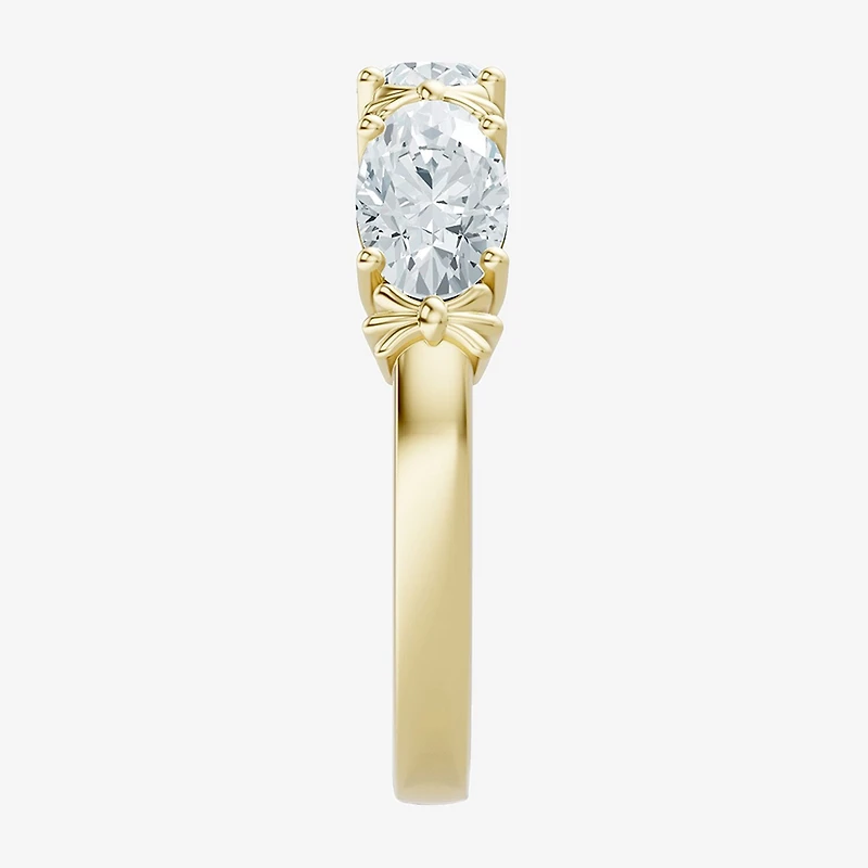 (F / Vs2) Womens 4MM 1 1/2 CT. T.W. Lab Grown White Diamond 10K Gold 3-Stone Wedding Band