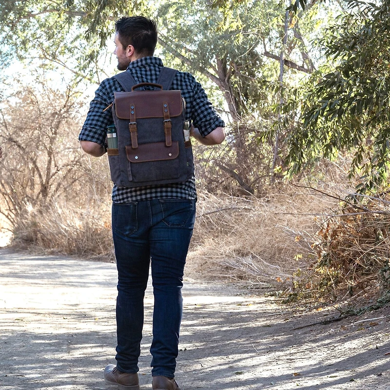 TSD Brand Valley Hill Unisex Adult Adjustable Straps Padded Backpack
