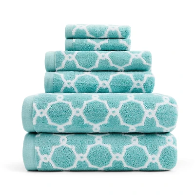 Liz Claiborne Signature Lattice Plush Bath Towel