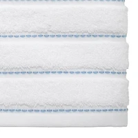 IZOD Mystic 2-pc. Floral Bath Towel