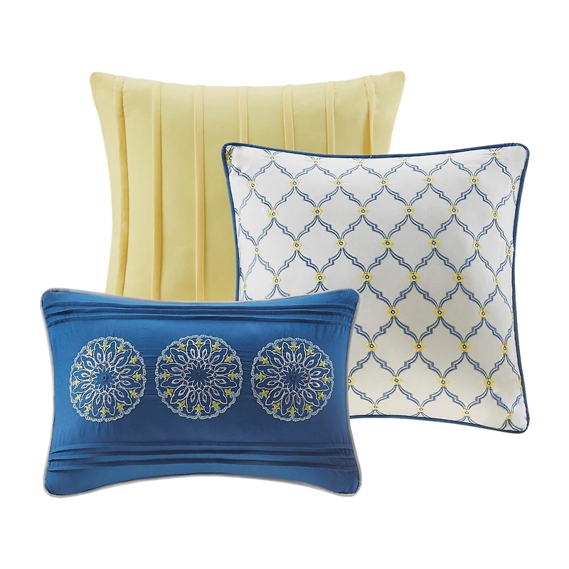 Madison Park Moraga 6-Pc Reversible Quilt Set With Throw Pillows