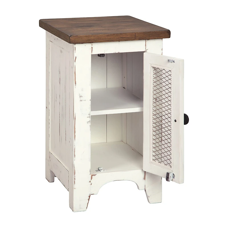 Signature Design by Ashley® Wystfield Chair Side Table