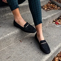 Journee Collection Wrenn Womens Moc Closed Toe Loafers