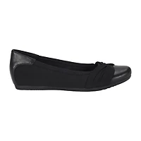 Baretraps Marcie Womens Round Closed Toe Slip-On Shoe