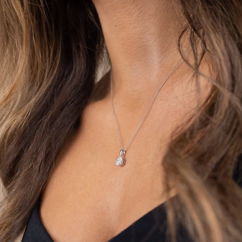 Diamond Blossom Womens 1/4 CT. T.W. Natural White Diamond 10K Gold Round 18 Inch Pendant Necklace