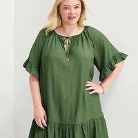 Robbie Bee Womens Plus Keyhole Neck Short Sleeve Shift Dress
