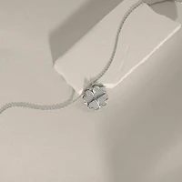 Diamonart Marilyn Monroe Womens Cubic Zirconia Platinum Over Silver Clover Heart 16 Inch Pendant Necklace