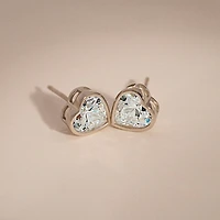 Diamonart Marilyn Monroe 2 3/4 CT. T.W. White Cubic Zirconia Platinum Over Silver 7.8mm Heart Stud Earrings