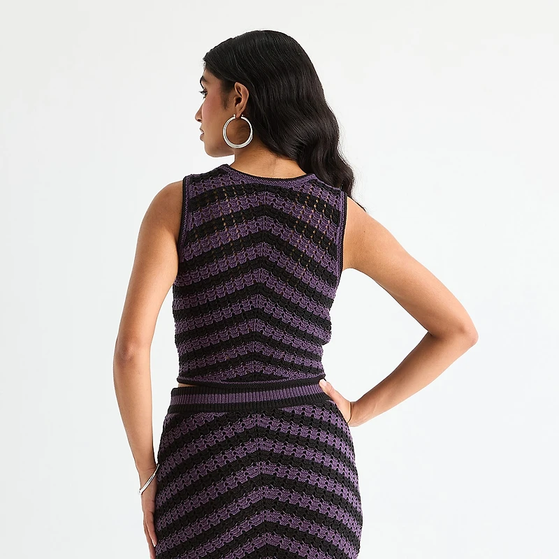 Bold Elements Womens Crew Neck Sleeveless Chevron Pullover Sweater