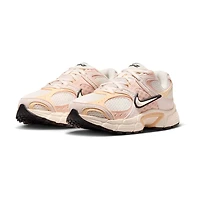 Nike V5 RNR Suede Womens Sneakers