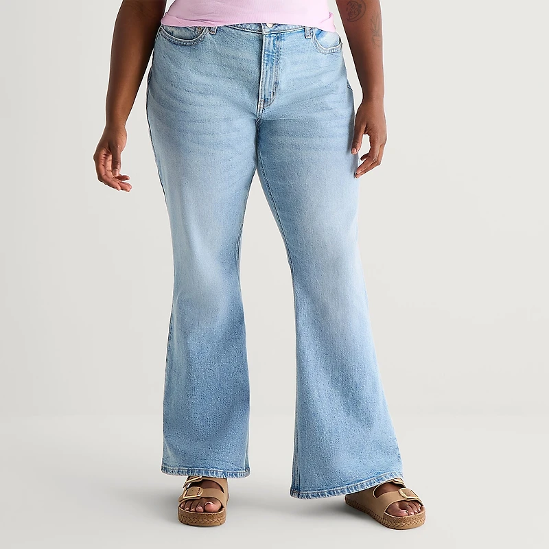 Arizona Womens Juniors Plus Low Rise Bootcut Jean